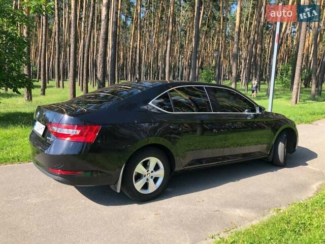 Черный Шкода Суперб, объемом двигателя 1.8 л и пробегом 220 тыс. км за 15499 $, фото 25 на Automoto.ua