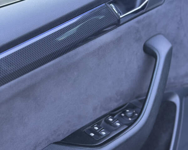 Черный Шкода Суперб, объемом двигателя 2 л и пробегом 158 тыс. км за 26900 $, фото 56 на Automoto.ua