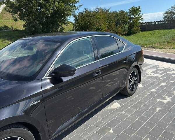Шкода Суперб 2017 в Львове на Automoto.ua Черный Шкода Суперб, объемом двигателя 1.97 л и пробегом 275 тыс. км за 19000 $, фото 15 на Automoto.ua