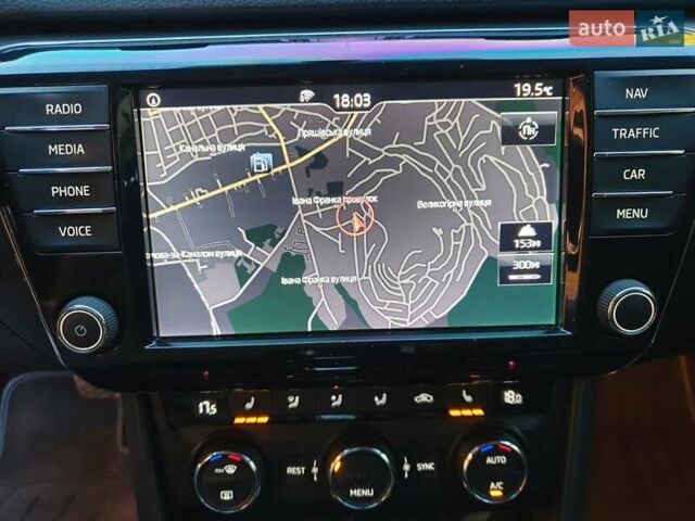 Чорний Шкода Суперб, об'ємом двигуна 2 л та пробігом 260 тис. км за 14800 $, фото 4 на Automoto.ua