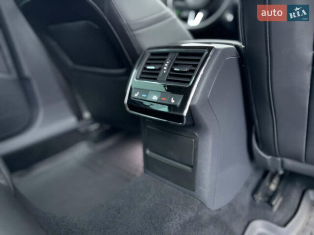 Черный Шкода Суперб, объемом двигателя 2 л и пробегом 178 тыс. км за 24900 $, фото 99 на Automoto.ua