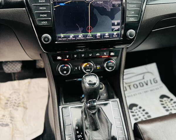 Черный Шкода Суперб, объемом двигателя 2 л и пробегом 270 тыс. км за 18500 $, фото 31 на Automoto.ua
