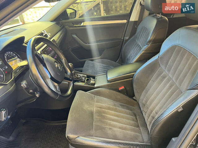 Чорний Шкода Суперб, об'ємом двигуна 2 л та пробігом 319 тис. км за 18500 $, фото 45 на Automoto.ua