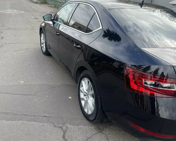 Шкода Суперб 2017 у Житомирі на Automoto.ua Чорний Шкода Суперб, об'ємом двигуна 1.97 л та пробігом 340 тис. км за 16800 $, фото 8 на Automoto.ua