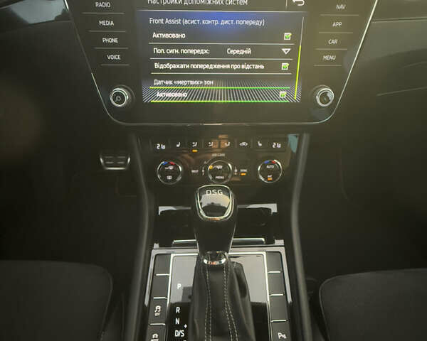 Черный Шкода Суперб, объемом двигателя 2 л и пробегом 158 тыс. км за 26900 $, фото 114 на Automoto.ua