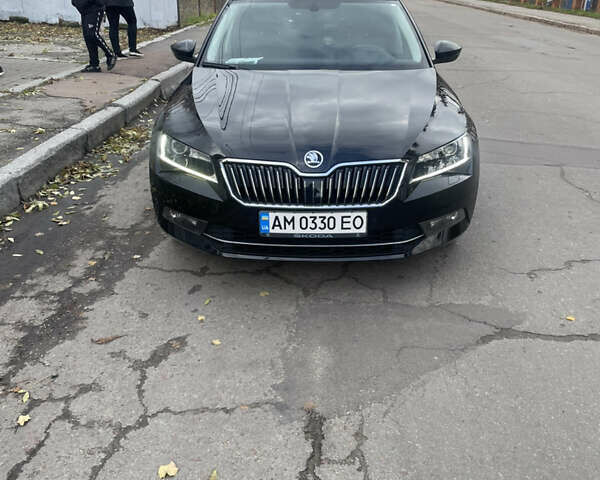 Шкода Суперб 2017 у Житомирі на Automoto.ua Чорний Шкода Суперб, об'ємом двигуна 1.97 л та пробігом 340 тис. км за 16800 $, фото 5 на Automoto.ua