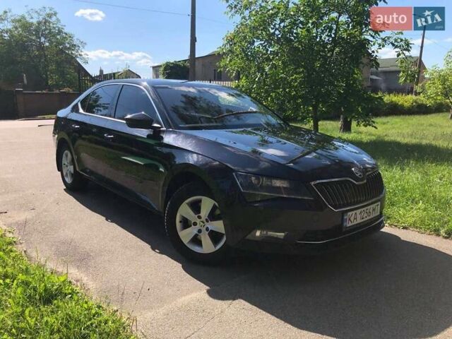 Черный Шкода Суперб, объемом двигателя 1.8 л и пробегом 220 тыс. км за 15499 $, фото 3 на Automoto.ua
