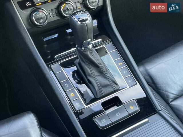 Черный Шкода Суперб, объемом двигателя 1.97 л и пробегом 262 тыс. км за 20990 $, фото 30 на Automoto.ua