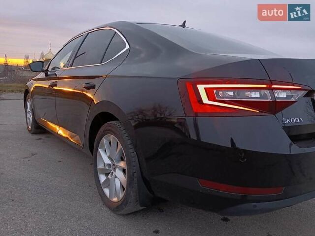 Черный Шкода Суперб, объемом двигателя 1.8 л и пробегом 131 тыс. км за 17300 $, фото 5 на Automoto.ua
