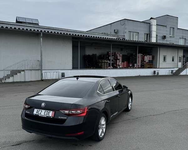 Черный Шкода Суперб, объемом двигателя 1.97 л и пробегом 280 тыс. км за 16750 $, фото 13 на Automoto.ua