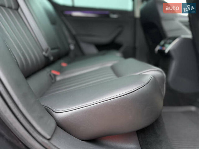 Черный Шкода Суперб, объемом двигателя 2 л и пробегом 178 тыс. км за 24900 $, фото 98 на Automoto.ua