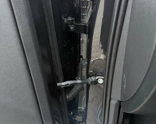 Черный Шкода Суперб, объемом двигателя 2 л и пробегом 178 тыс. км за 24900 $, фото 129 на Automoto.ua