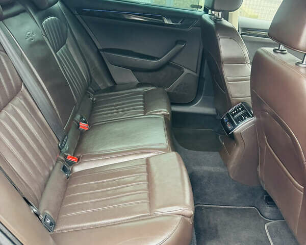 Черный Шкода Суперб, объемом двигателя 2 л и пробегом 270 тыс. км за 18500 $, фото 22 на Automoto.ua