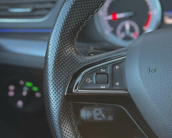 Черный Шкода Суперб, объемом двигателя 2 л и пробегом 158 тыс. км за 26900 $, фото 103 на Automoto.ua