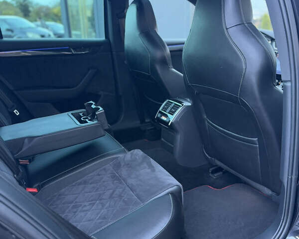 Черный Шкода Суперб, объемом двигателя 2 л и пробегом 158 тыс. км за 26900 $, фото 86 на Automoto.ua