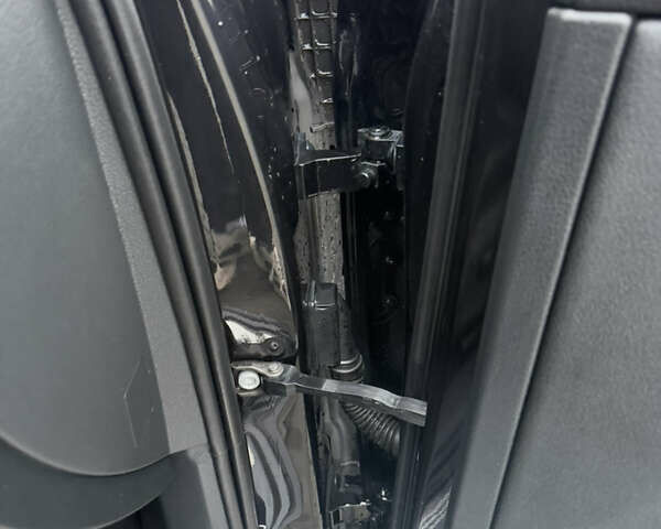 Черный Шкода Суперб, объемом двигателя 2 л и пробегом 178 тыс. км за 24900 $, фото 132 на Automoto.ua