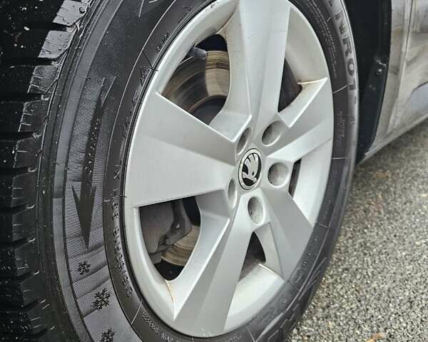 Черный Шкода Суперб, объемом двигателя 1.97 л и пробегом 200 тыс. км за 10900 $, фото 3 на Automoto.ua