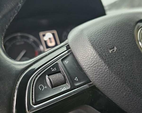 Черный Шкода Суперб, объемом двигателя 1.97 л и пробегом 200 тыс. км за 10900 $, фото 1 на Automoto.ua