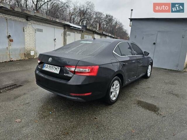 Черный Шкода Суперб, объемом двигателя 1.97 л и пробегом 200 тыс. км за 10900 $, фото 24 на Automoto.ua