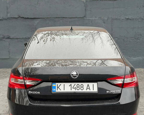 Чорний Шкода Суперб, об'ємом двигуна 1.97 л та пробігом 220 тис. км за 18400 $, фото 4 на Automoto.ua