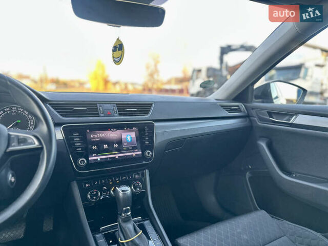 Чорний Шкода Суперб, об'ємом двигуна 1.97 л та пробігом 180 тис. км за 19900 $, фото 27 на Automoto.ua