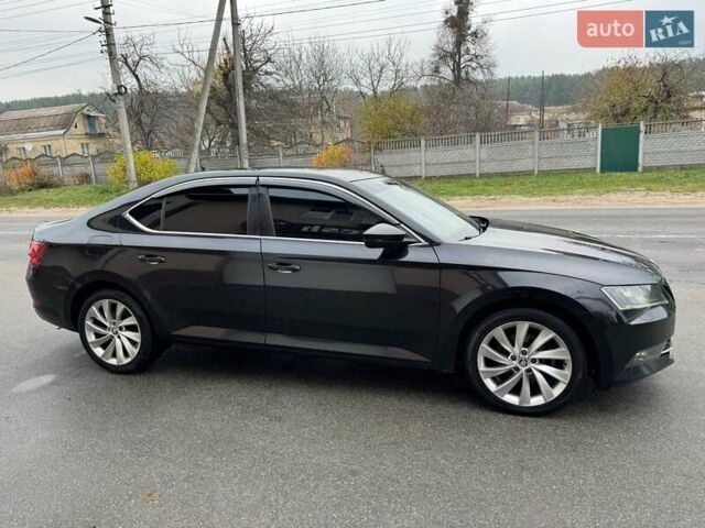 Черный Шкода Суперб, объемом двигателя 1.97 л и пробегом 281 тыс. км за 22000 $, фото 2 на Automoto.ua