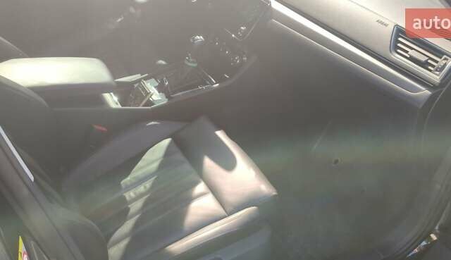 Черный Шкода Суперб, объемом двигателя 2 л и пробегом 54 тыс. км за 30000 $, фото 4 на Automoto.ua