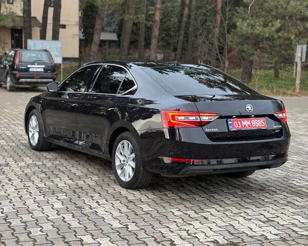 Черный Шкода Суперб, объемом двигателя 1.97 л и пробегом 184 тыс. км за 18700 $, фото 4 на Automoto.ua