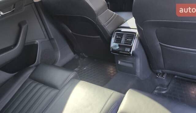 Черный Шкода Суперб, объемом двигателя 2 л и пробегом 54 тыс. км за 30000 $, фото 5 на Automoto.ua