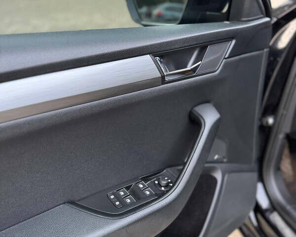 Черный Шкода Суперб, объемом двигателя 1.97 л и пробегом 184 тыс. км за 18700 $, фото 23 на Automoto.ua