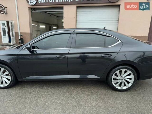 Черный Шкода Суперб, объемом двигателя 1.97 л и пробегом 281 тыс. км за 22000 $, фото 3 на Automoto.ua