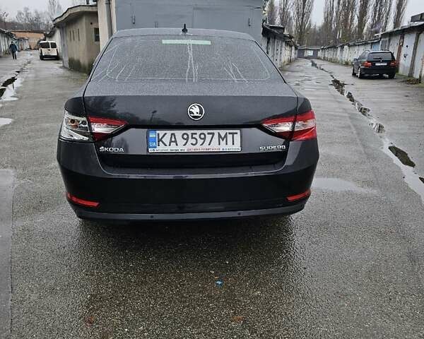Черный Шкода Суперб, объемом двигателя 1.97 л и пробегом 200 тыс. км за 10900 $, фото 28 на Automoto.ua