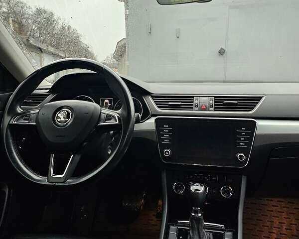 Черный Шкода Суперб, объемом двигателя 1.97 л и пробегом 200 тыс. км за 10900 $, фото 15 на Automoto.ua