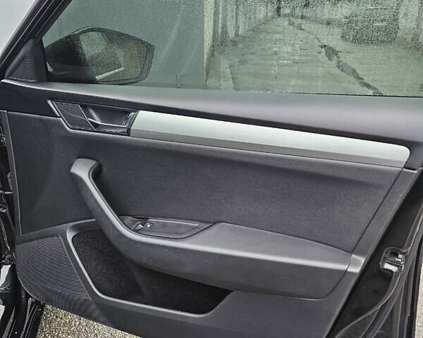 Черный Шкода Суперб, объемом двигателя 1.97 л и пробегом 200 тыс. км за 10900 $, фото 13 на Automoto.ua