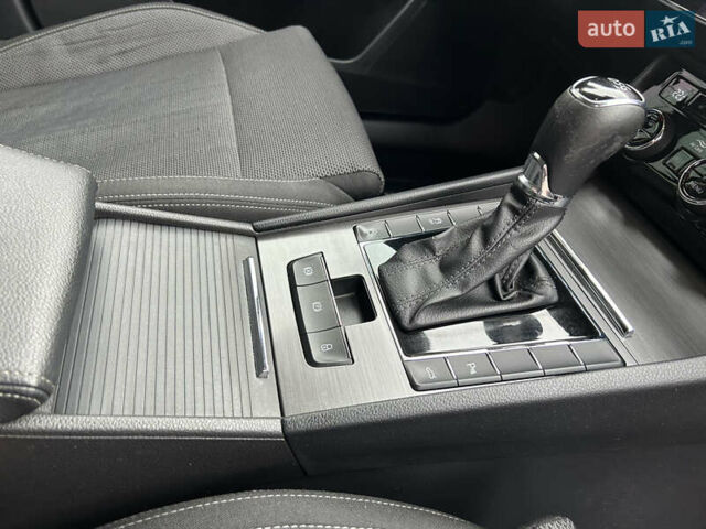 Черный Шкода Суперб, объемом двигателя 2 л и пробегом 253 тыс. км за 19900 $, фото 33 на Automoto.ua