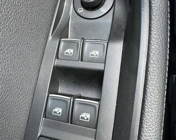Чорний Шкода Суперб, об'ємом двигуна 1.97 л та пробігом 90 тис. км за 35200 $, фото 29 на Automoto.ua