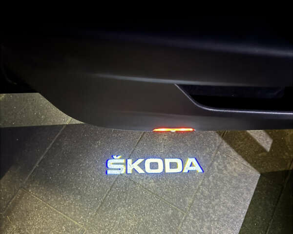 Черный Шкода Суперб, объемом двигателя 1.97 л и пробегом 190 тыс. км за 30499 $, фото 71 на Automoto.ua