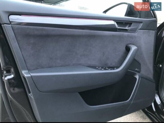 Чорний Шкода Суперб, об'ємом двигуна 1.97 л та пробігом 108 тис. км за 29599 $, фото 9 на Automoto.ua