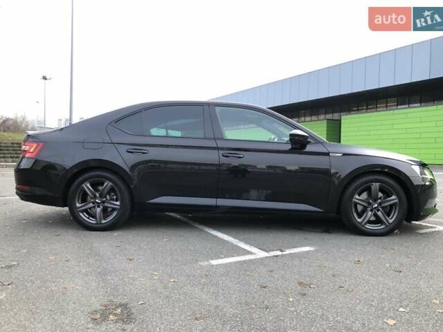 Чорний Шкода Суперб, об'ємом двигуна 1.97 л та пробігом 108 тис. км за 29599 $, фото 2 на Automoto.ua