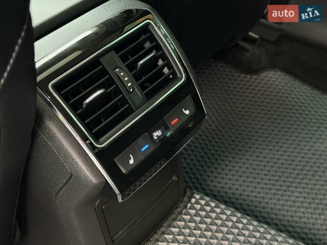 Черный Шкода Суперб, объемом двигателя 1.97 л и пробегом 149 тыс. км за 31500 $, фото 25 на Automoto.ua