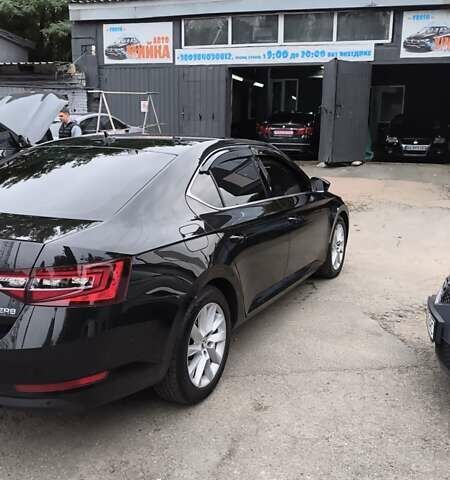 Чорний Шкода Суперб, об'ємом двигуна 1.97 л та пробігом 275 тис. км за 23500 $, фото 5 на Automoto.ua
