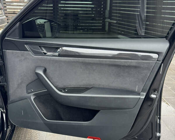 Черный Шкода Суперб, объемом двигателя 1.97 л и пробегом 190 тыс. км за 30499 $, фото 59 на Automoto.ua