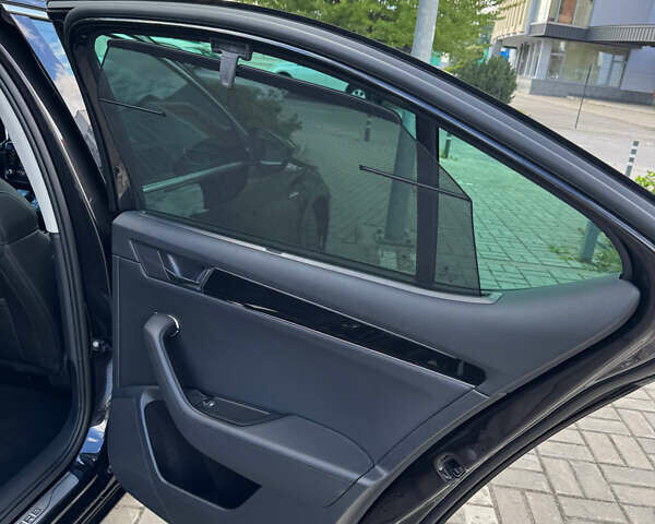 Чорний Шкода Суперб, об'ємом двигуна 1.97 л та пробігом 90 тис. км за 35200 $, фото 14 на Automoto.ua