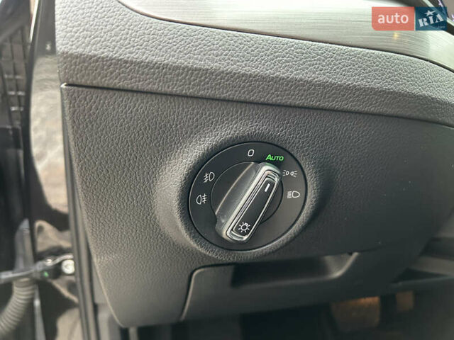 Черный Шкода Суперб, объемом двигателя 2 л и пробегом 253 тыс. км за 19900 $, фото 43 на Automoto.ua