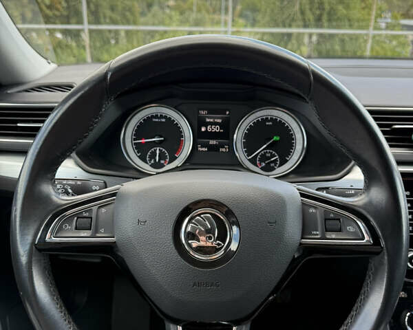 Черный Шкода Суперб, объемом двигателя 1.97 л и пробегом 80 тыс. км за 32999 $, фото 13 на Automoto.ua