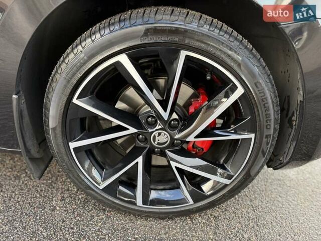 Шкода Суперб 2020 в Днепре (Днепропетровске) на Automoto.ua Черный Шкода Суперб, объемом двигателя 1.97 л и пробегом 68 тыс. км за 37900 $, фото 4 на Automoto.ua