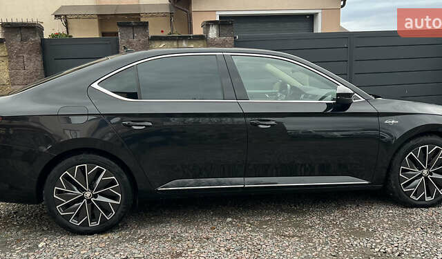 Черный Шкода Суперб, объемом двигателя 1.97 л и пробегом 177 тыс. км за 29000 $, фото 16 на Automoto.ua