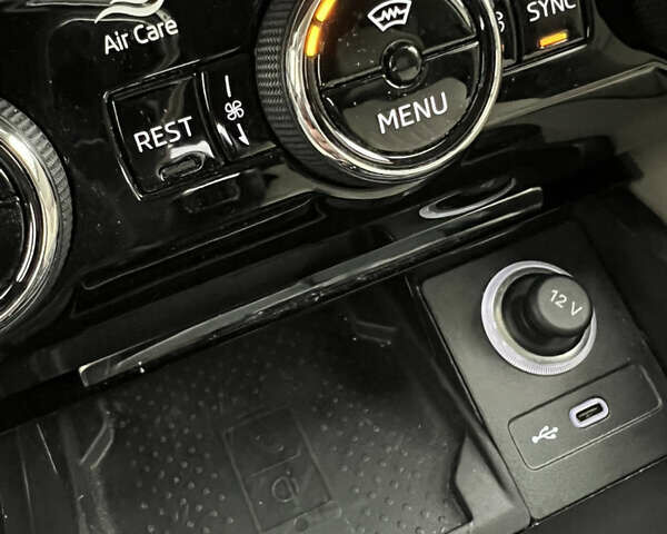 Черный Шкода Суперб, объемом двигателя 1.97 л и пробегом 177 тыс. км за 29000 $, фото 65 на Automoto.ua