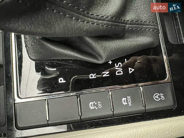 Черный Шкода Суперб, объемом двигателя 1.97 л и пробегом 177 тыс. км за 29000 $, фото 72 на Automoto.ua