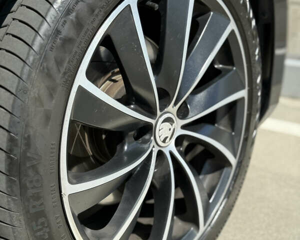 Черный Шкода Суперб, объемом двигателя 1.97 л и пробегом 80 тыс. км за 32999 $, фото 8 на Automoto.ua